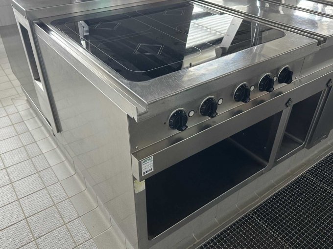 1 elektrisch fornuis met 4 inductiekookplaten (20 kW), MKN 2023109 – foto 2 – kavel bij Zoll-Auktion, München
