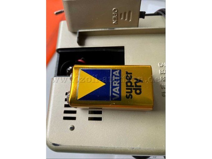 Detail Batterieschacht + aktueller Batterytyp