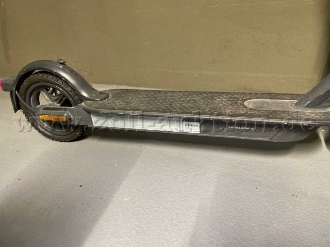 Trittbrett mit Reifen