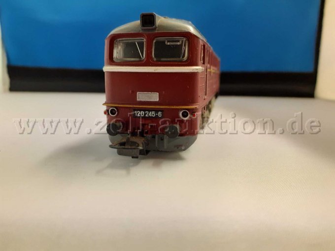 Em BR 120 245-6 Diesellok, Front