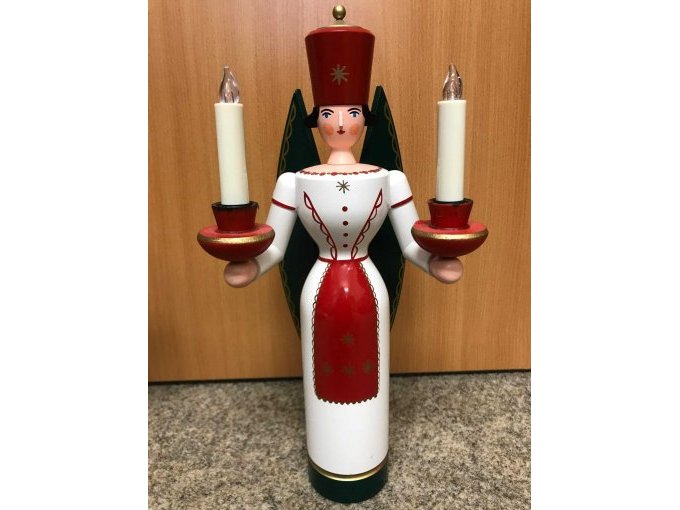 Engel Gesamtansicht Front