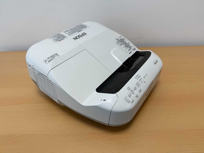 Epson EB-575W Ultra-Kurzdistanz-Beamer-
Ansicht von der Seite