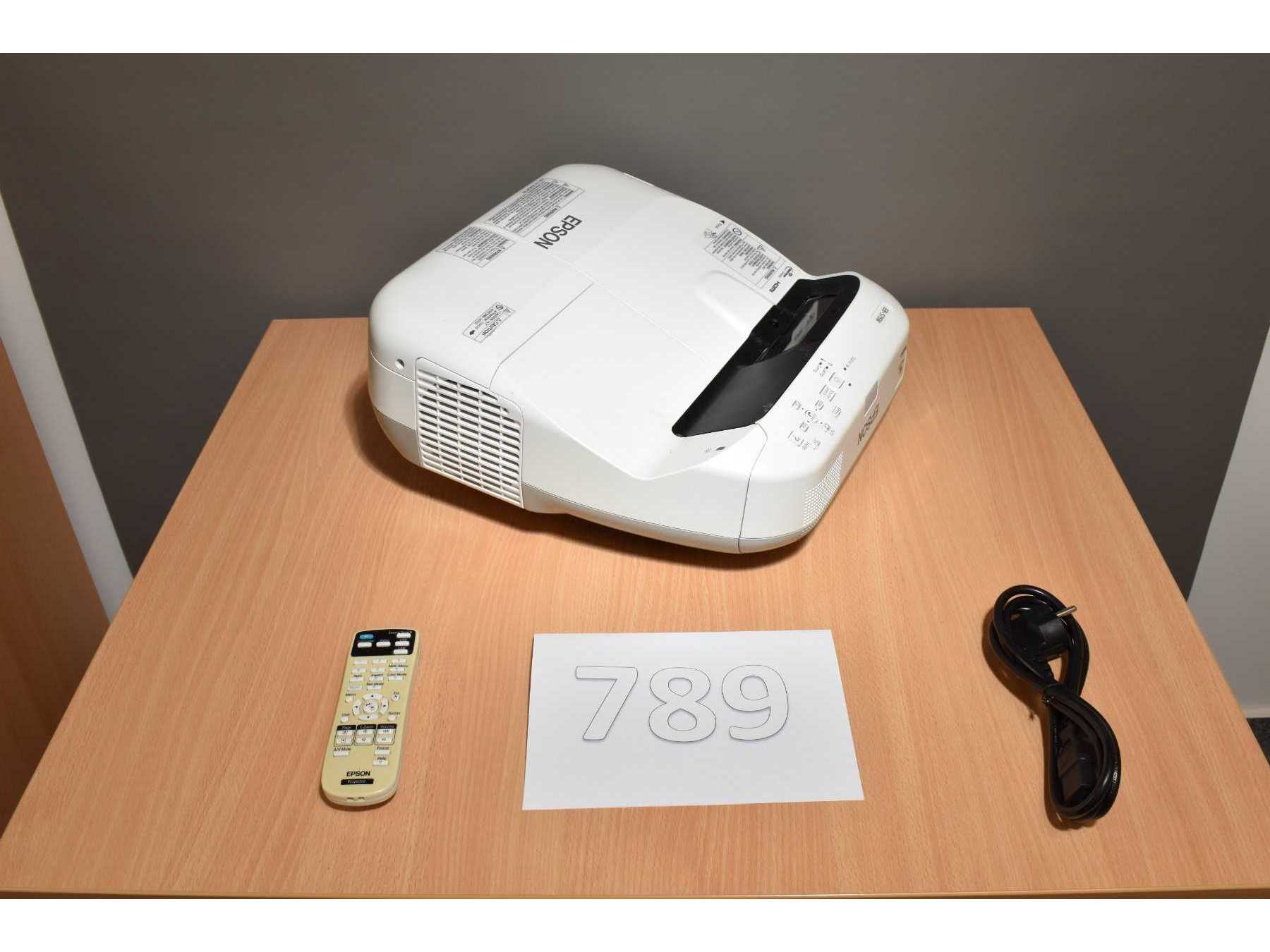 Epson EB-575W Ultra-Kurzdistanz-Beamer
Gesamtansicht