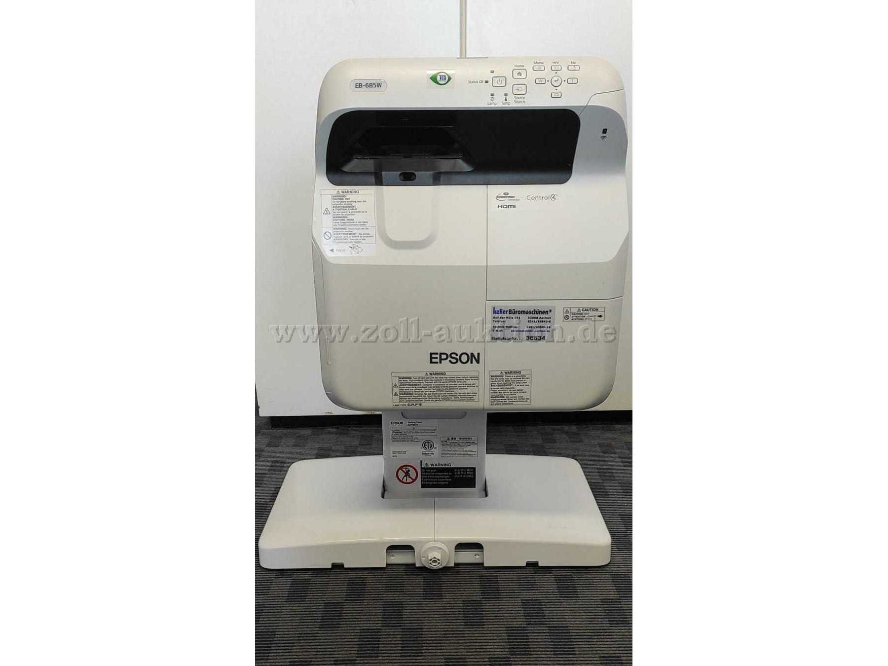Epson EB-685W mit Wandhalterung