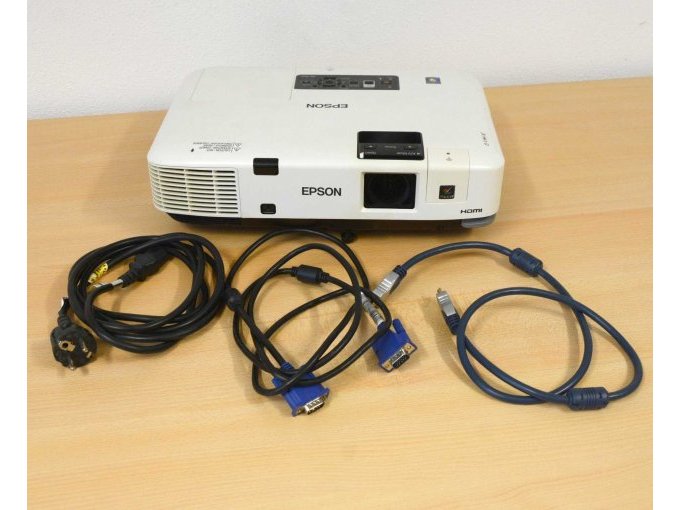 Ansicht Beamer inkl. Zubehör