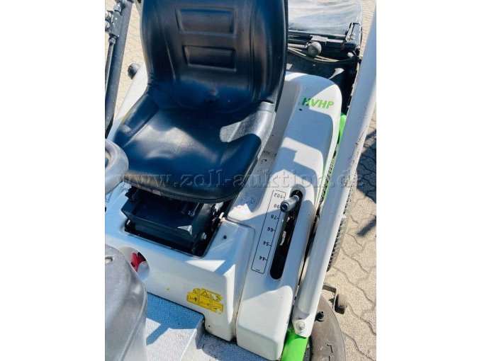 Etesia Sitz