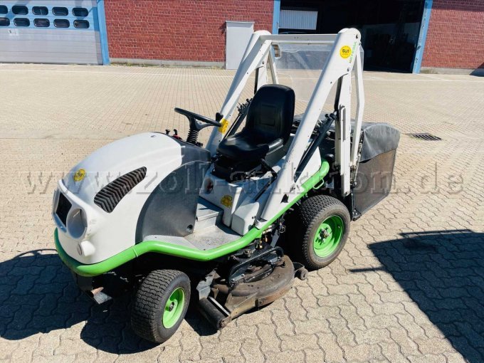 Etesia vorne links
