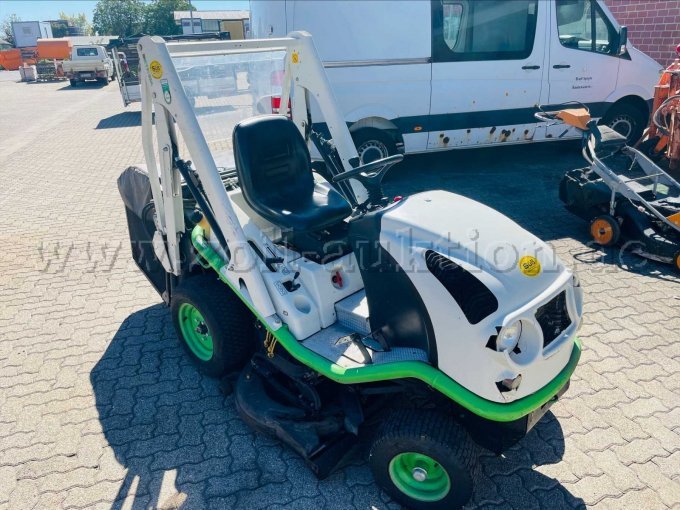 Etesia vorne rechts