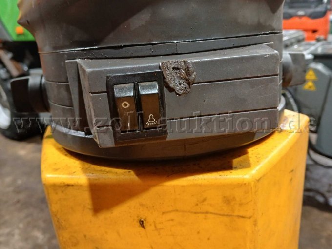 Schalter am Saug Arm