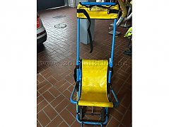 Evakuierungsstuhl (Sitzposition)