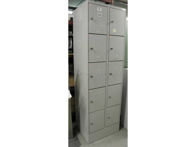 Fächerschrank geschlossen seitliche Ansicht