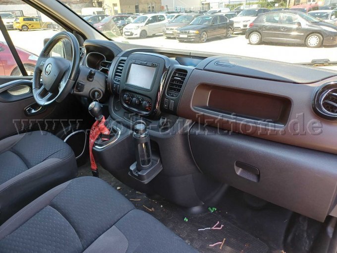 Fiat Talento - Armaturen von Beifahrerseite aus