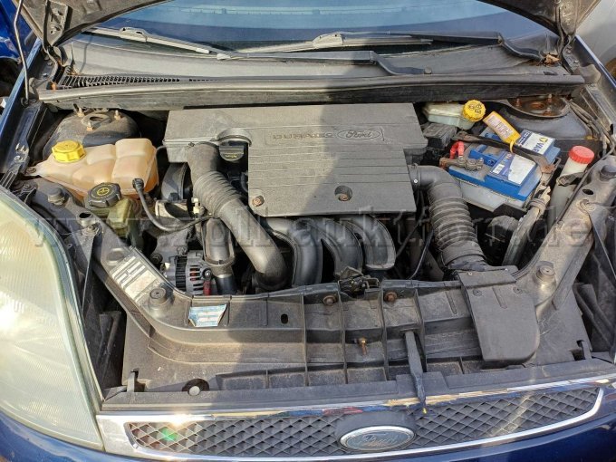 Ford Fiesta - Motorraum