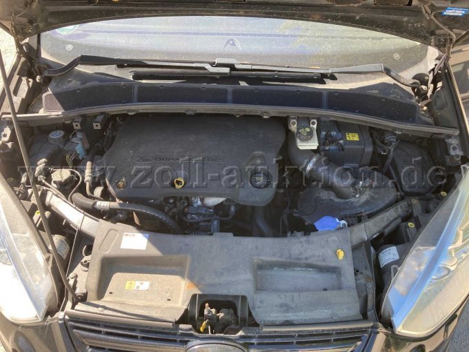 Ansicht Motorraum offen