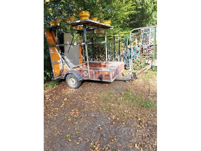 1 Fahrbare Absperrtafel Nissen A2 (defekte Steuerelektronik) – foto 3 – kavel bij Zoll-Auktion, Bielefeld