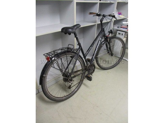 Seitenansicht mit Rückansicht