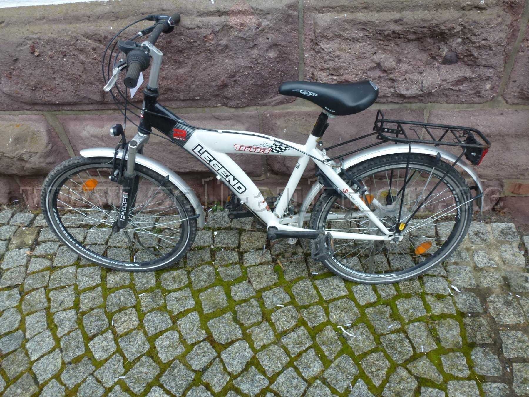 Fahrrad komplett von rechter Seite