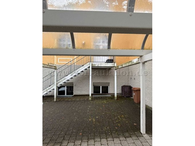 Befestigung am Treppengeländer