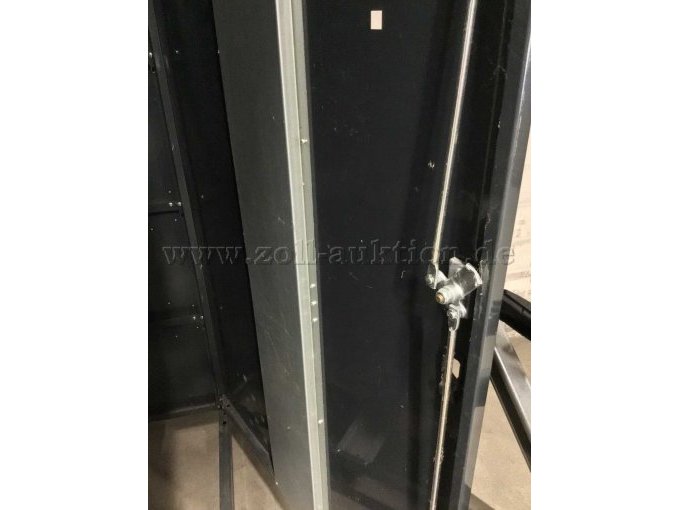 Ansicht geöffnete Tür, Schließmechanismus