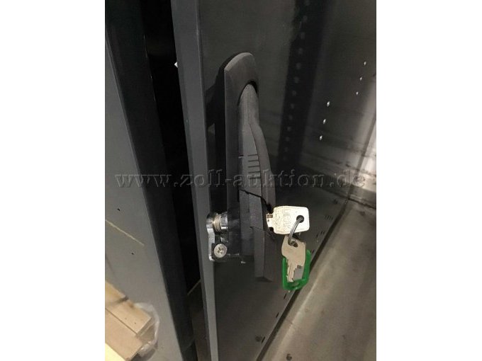 Ansicht vom Schloss mit Schlüssel