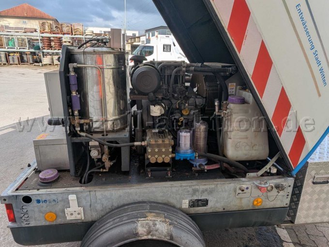 Ansicht rechts offen