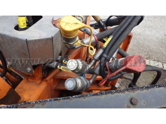 Hydraulikanschlüsse