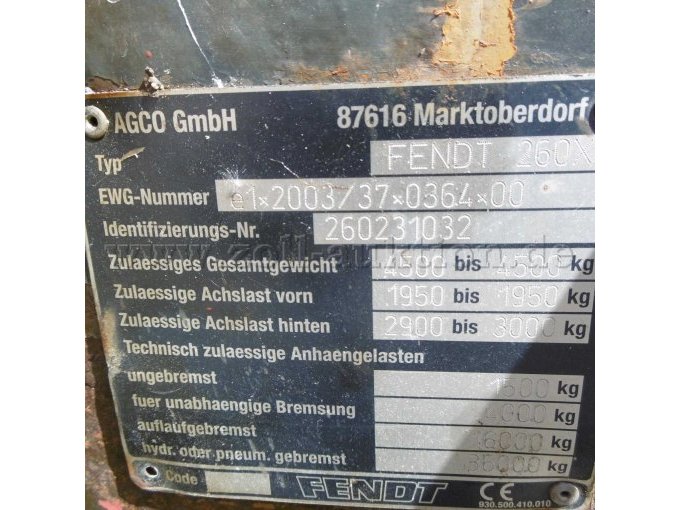Typenschild Traktor