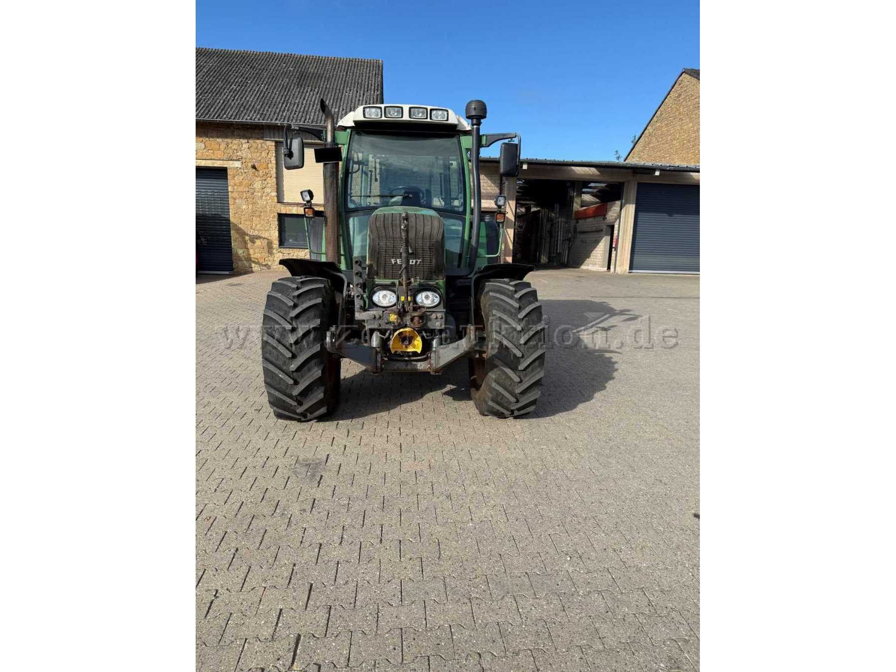 Front Ansicht