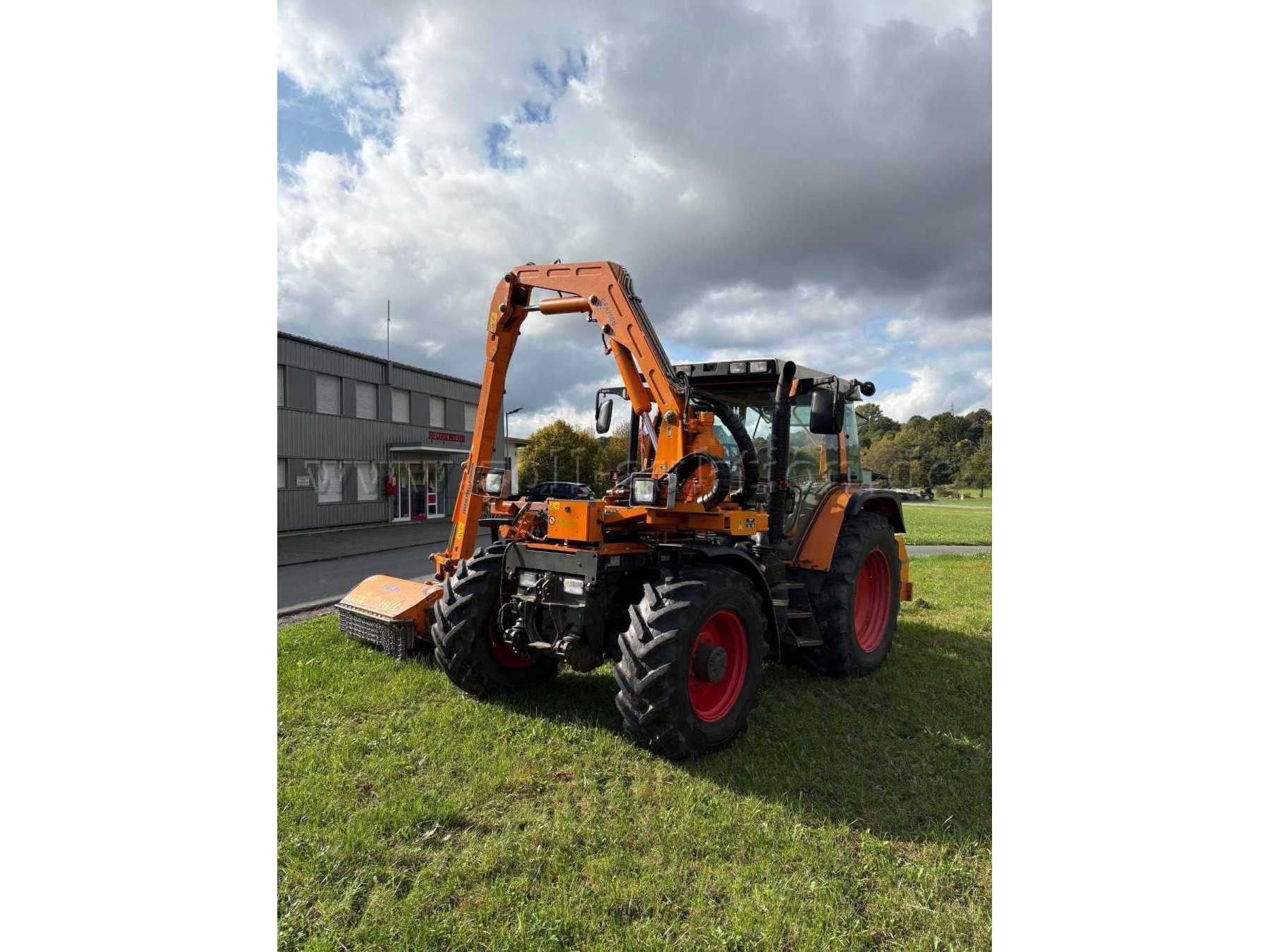 seitliche Frontansicht