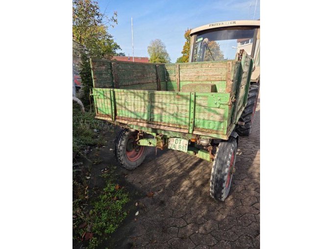 1 Fendt Geräteträger F 231 GTS als Bastlerfahrzeug – foto 8 – kavel bij Zoll-Auktion, Bad Salzuflen