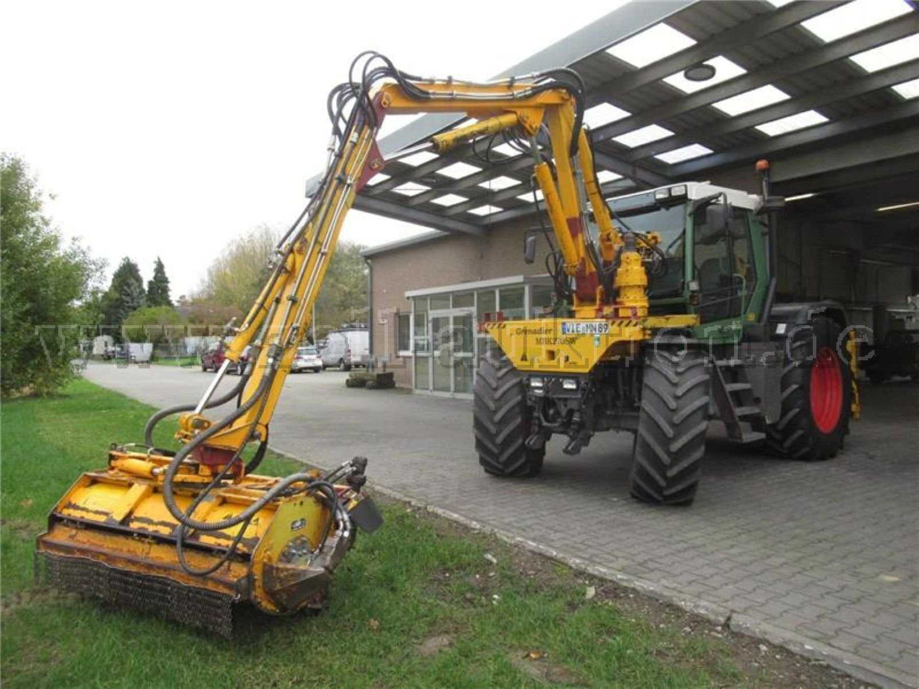 Gesamtansicht Front links