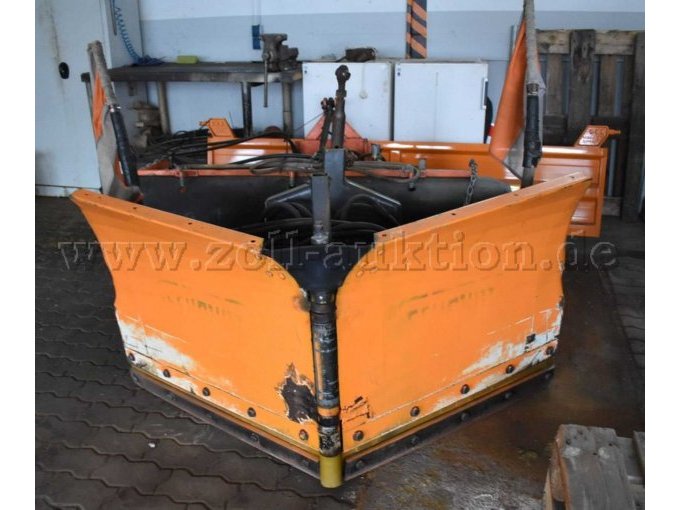 1 Fendt Zugmaschine 250 K mit Zusatzanbaugeräten – foto 14 – kavel bij Zoll-Auktion, Clausthal-Zellerfeld