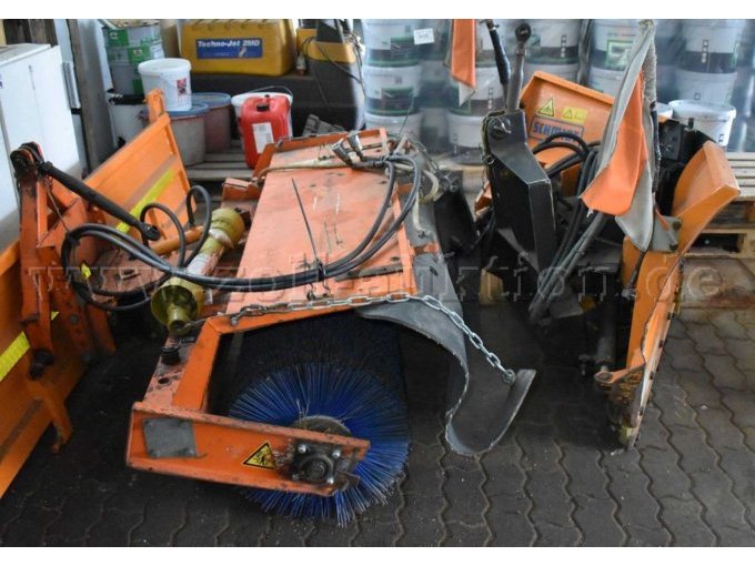 1 Fendt Zugmaschine 250 K mit Zusatzanbaugeräten – foto 17 – kavel bij Zoll-Auktion, Clausthal-Zellerfeld