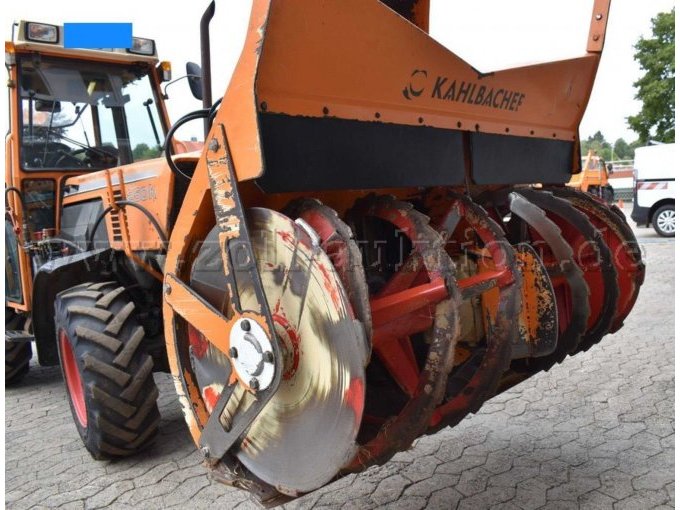 1 Fendt Zugmaschine 250 K mit Zusatzanbaugeräten – foto 12 – kavel bij Zoll-Auktion, Clausthal-Zellerfeld