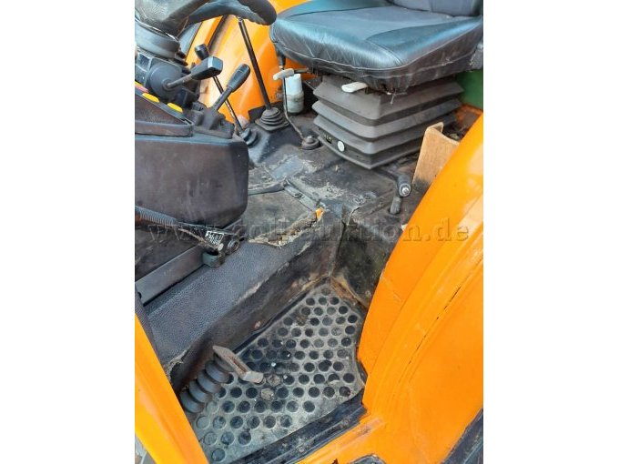 1 Fendt Zugmaschine / Ackerschlepper 280 P mit 1 Stück Räumschild – foto 9 – kavel bij Zoll-Auktion, Schwandorf