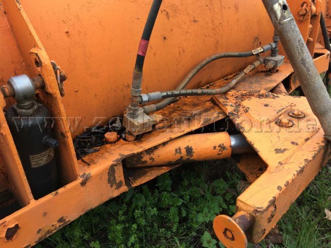 1 Fendt Zugmaschine / Ackerschlepper 280 P mit 1 Stück Räumschild – foto 17 – kavel bij Zoll-Auktion, Schwandorf