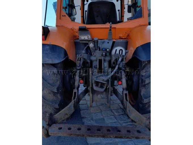 1 Fendt Zugmaschine / Ackerschlepper 280 P mit 1 Stück Räumschild – foto 13 – kavel bij Zoll-Auktion, Schwandorf
