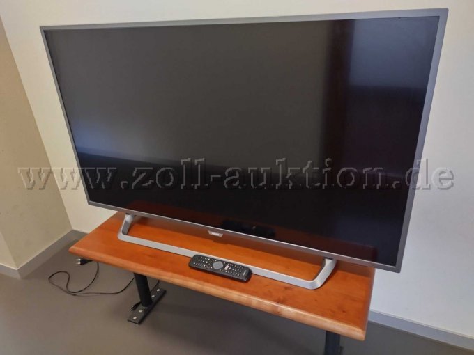 Fernseher von vorne Fernseher von vorne