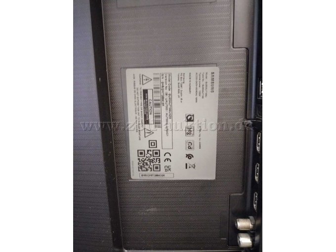 Fernseher hinten, Modelletikett