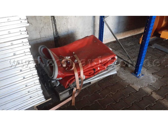 Plane der Bühne demontiert