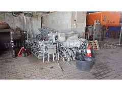 Bühnentraversen demontiert