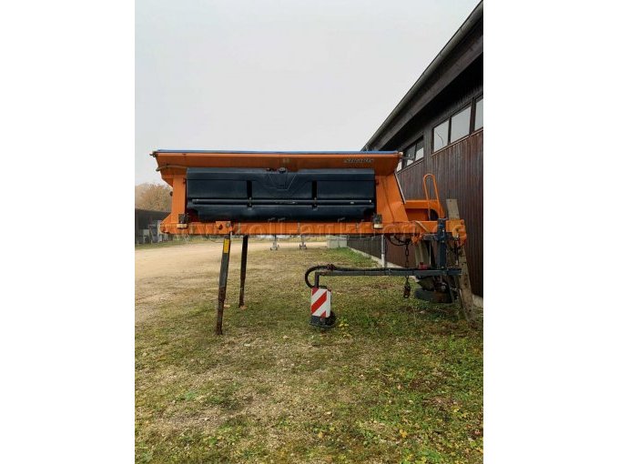 Gesamtansicht Feuchtsalzstreuer Schmidt Stratos