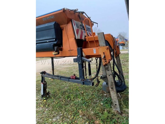 Detailbild Seitenansicht vom Heck des Salzstreuers