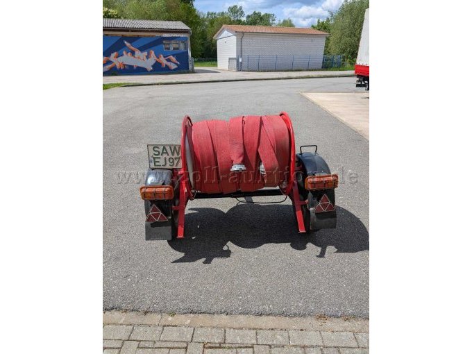 Schlauchtransportanhänger
Ansicht hinten