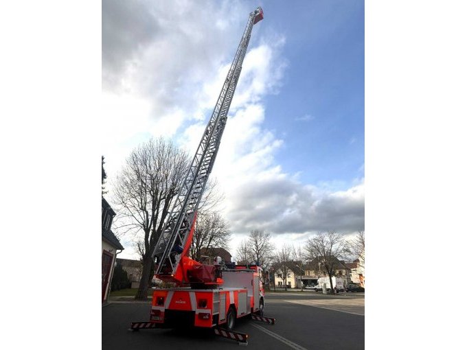 Leiter komplett ausgefahren