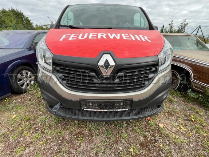 1 brandweerbus voor de ploeg - Renault Trafic 1.6 dCi - motorschade – foto 2 – kavel bij Zoll-Auktion, Loburg