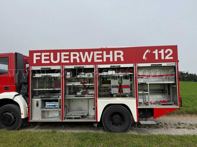 1 reddingsvoertuig RW 2 Iveco EuroFire 4x4 – slechts 20.375 km – foto 7 – kavel bij Zoll-Auktion, Kastl