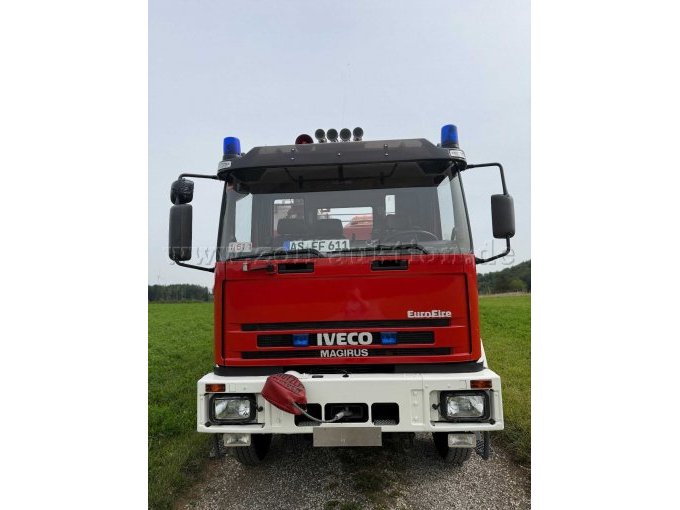 1 reddingsvoertuig RW 2 Iveco EuroFire 4x4 – slechts 20.375 km – foto 2 – kavel bij Zoll-Auktion, Kastl