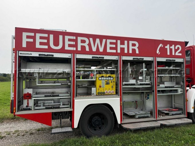 1 reddingsvoertuig RW 2 Iveco EuroFire 4x4 – slechts 20.375 km – foto 8 – kavel bij Zoll-Auktion, Kastl