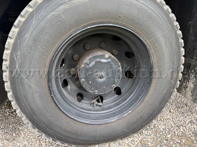 1 reddingsvoertuig RW 2 Iveco EuroFire 4x4 – slechts 20.375 km – foto 15 – kavel bij Zoll-Auktion, Kastl